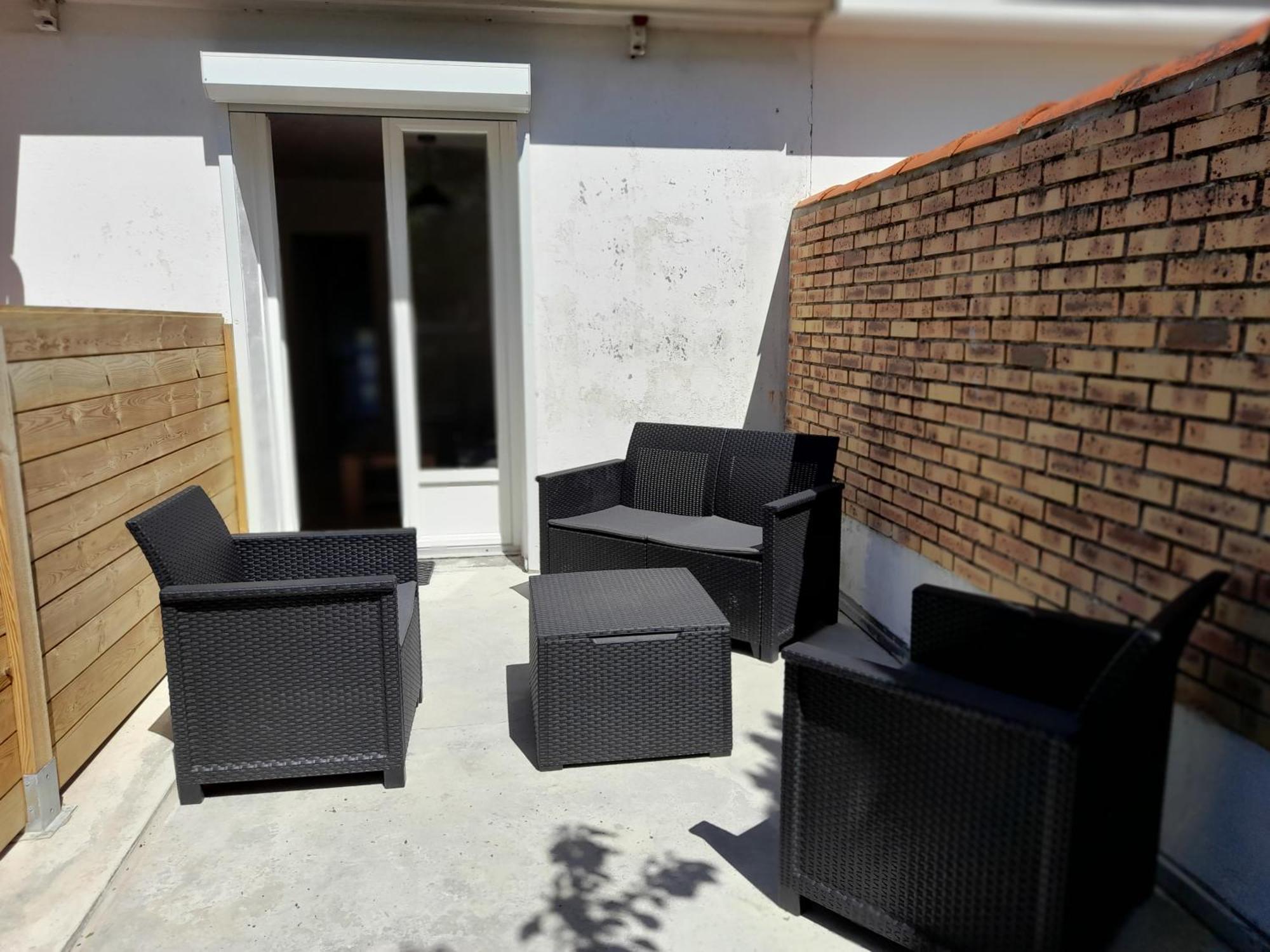 Appartement T2, Avec Terrasse. La Roche-sur-Yon Exterior photo
